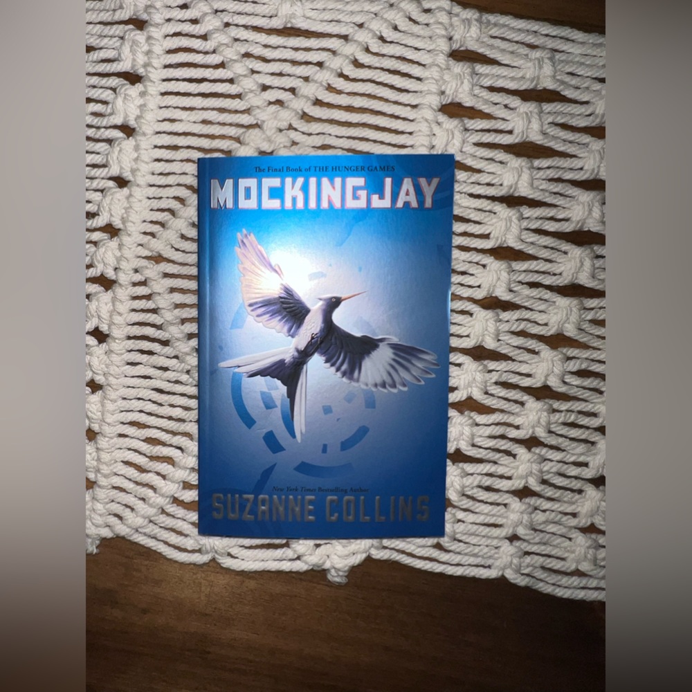 MockingJay Book by Suzanne Collins